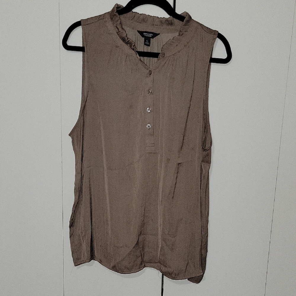 Simply Vera Vera Wang Brown Buttoned Blouse with Mandarin Collar